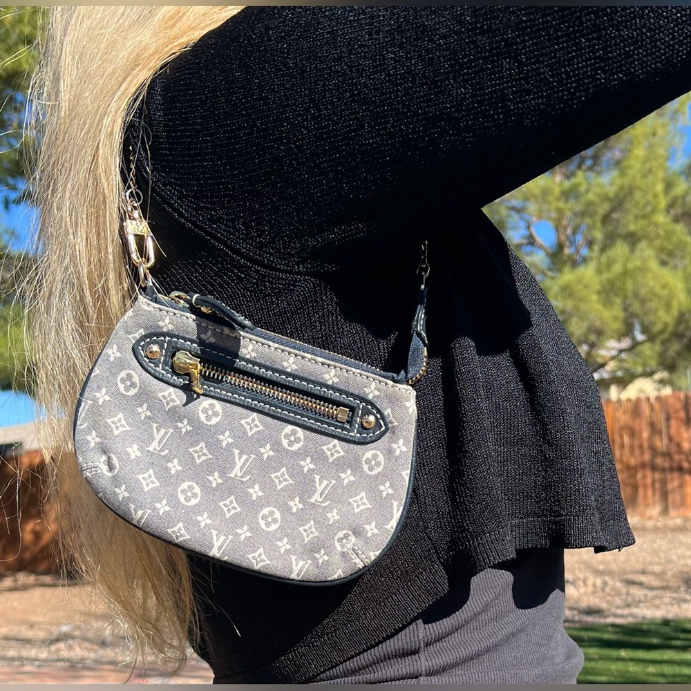Louis Vuitton Monogram Denim Pochette Bag - Picture 3 of 8
